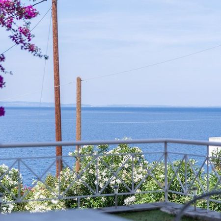 Anesis Seaview Apartment ネオス・マルマラス エクステリア 写真