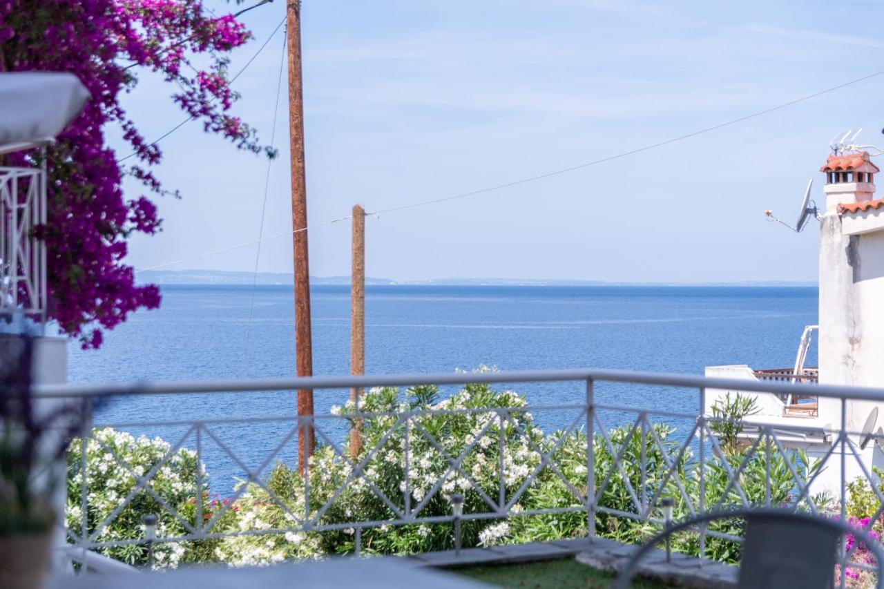 Anesis Seaview Apartment ネオス・マルマラス エクステリア 写真